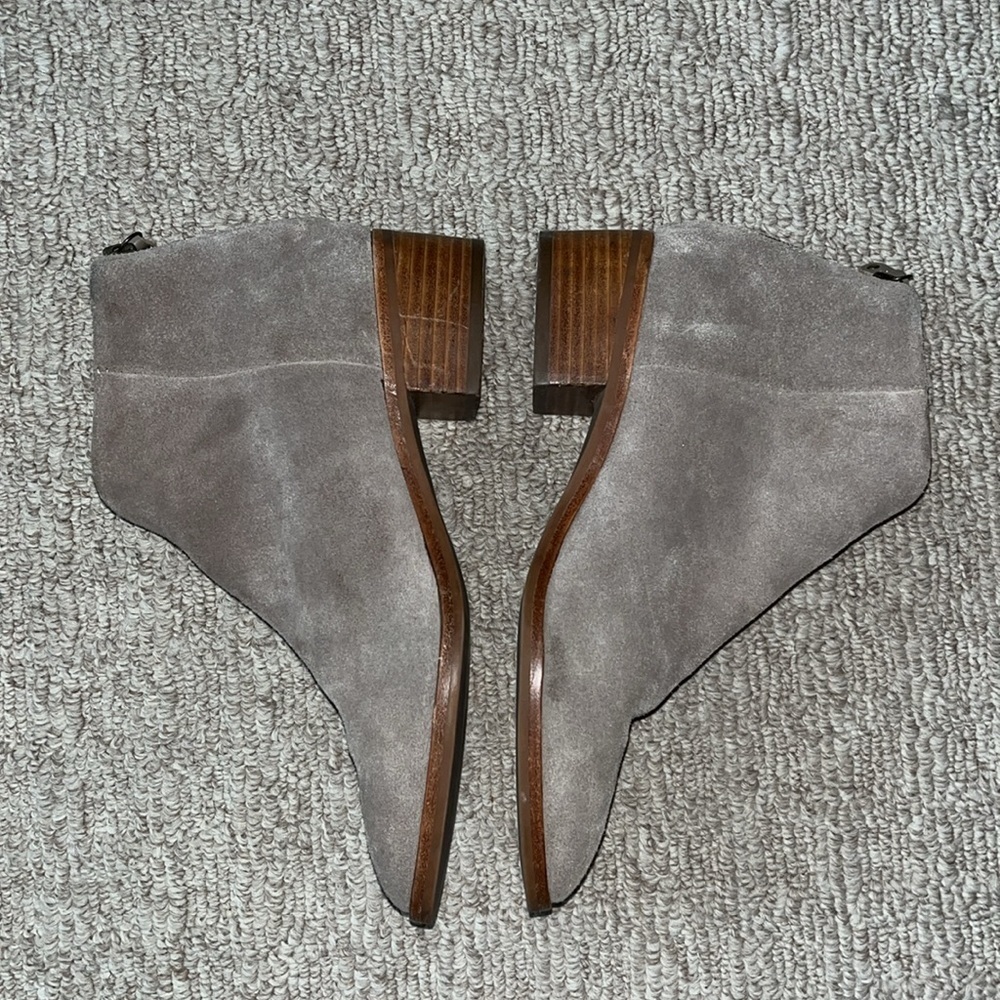 Soludos Anthropologie Venetian Gray Flat Ankle Boots Suede Size 7 - Picture 5 of 11